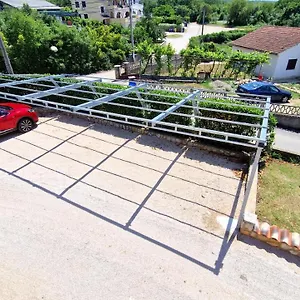 Appartamento Pinezic, Skrbčići